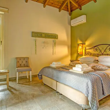 Astarte - Anantara With Pool