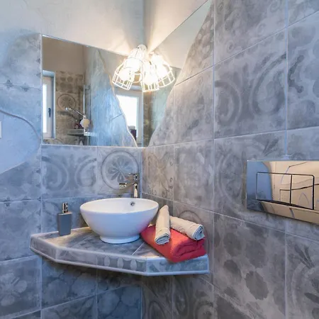 Astarte - Anantara With Pool *